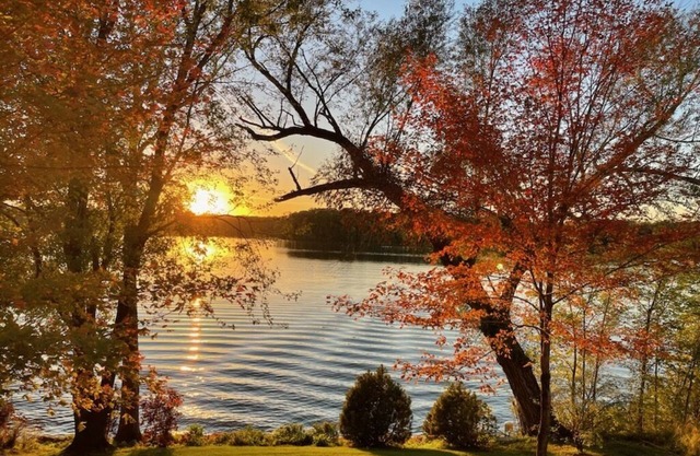 Lake home, across the street from a golf course & minutes to shopping and more!