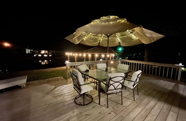 Family Home on the Lake w/ Private Boat Docking & Water Sports Gear Included!