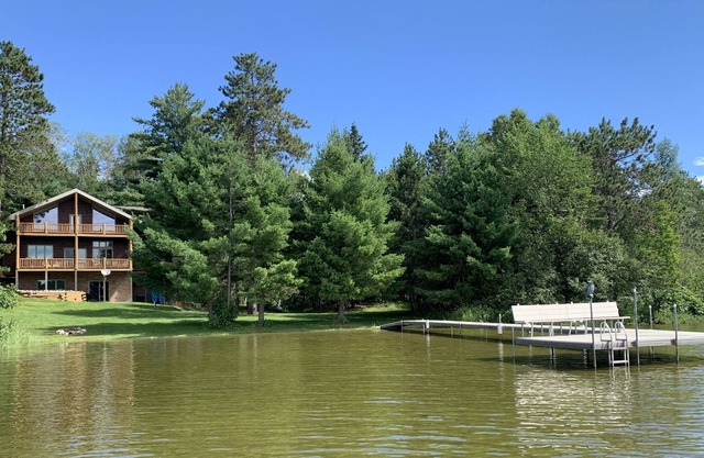 LAKE HOME! *Movie Theater!*Ping Pong*Game Tables*Foosball/3 Decks/Bar & More!