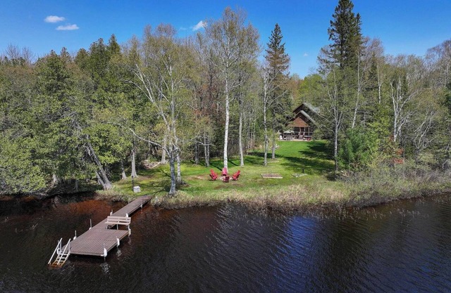 Lake Home Perfection! Kayak I Swim I Snowmobile