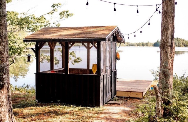 Lake House Retreat