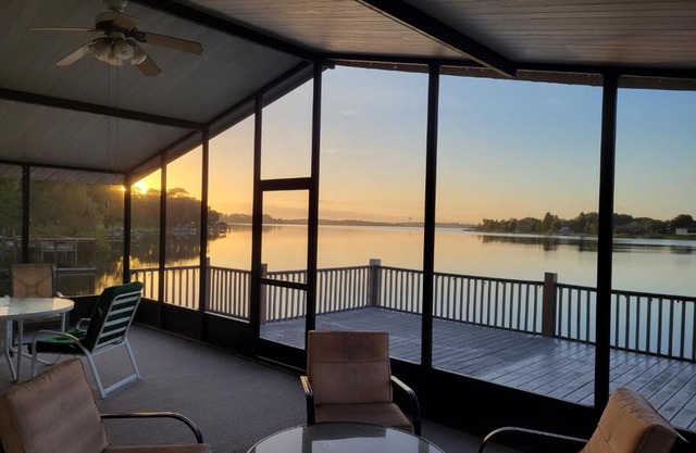 Lake House Retreat