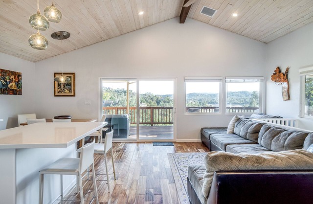 Lake House