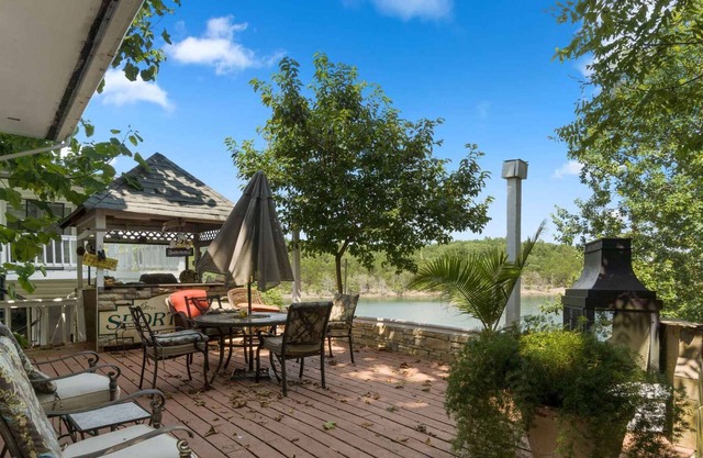 Lake house with Dock access right out back. Beautiful lake views. Great fishing.