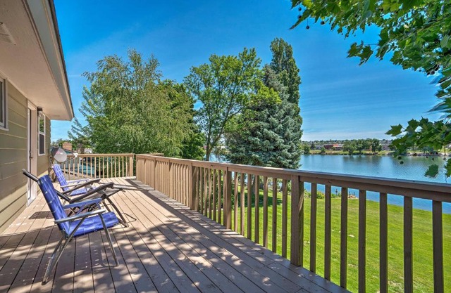 Lake House with Hot Tub - 1 Mi to Surf n Slide