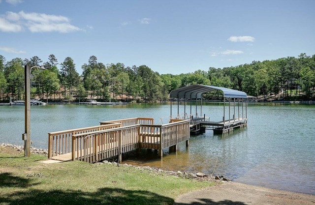 See Keowee Haus am See W / Private Boat Ramp-günstigen Preisen