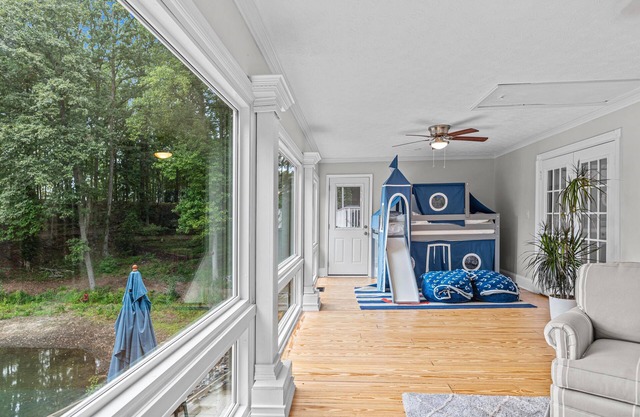 Lake Living at Its Finest! 2 BDR for 6 w/Amazing views, Perfect for Families