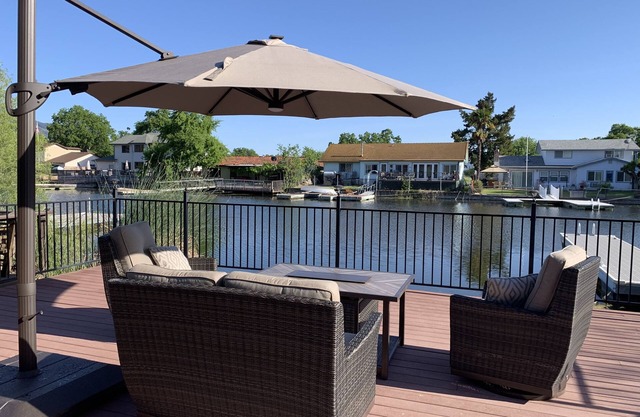 Lake Living on the Water - Reihenhaus mit eigenem Dock in Lakeport (Clearlake)