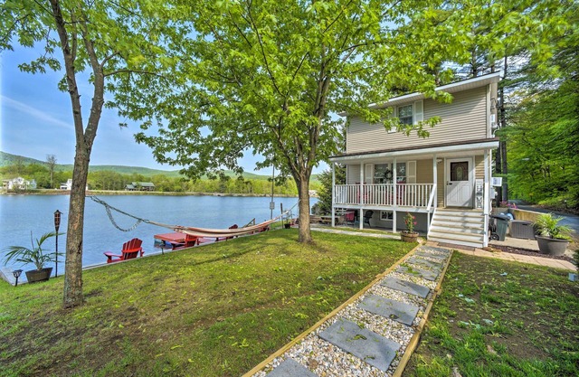 Lake Luzerne Home w/ Fire Pit on Hudson River