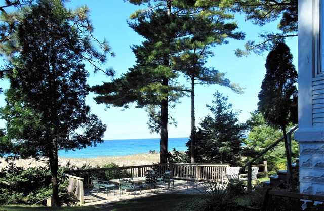 Lake Michigan Cottage, privater Strand & Sonnenuntergänge, große Terrasse, Schlafmöglichkeiten für 16