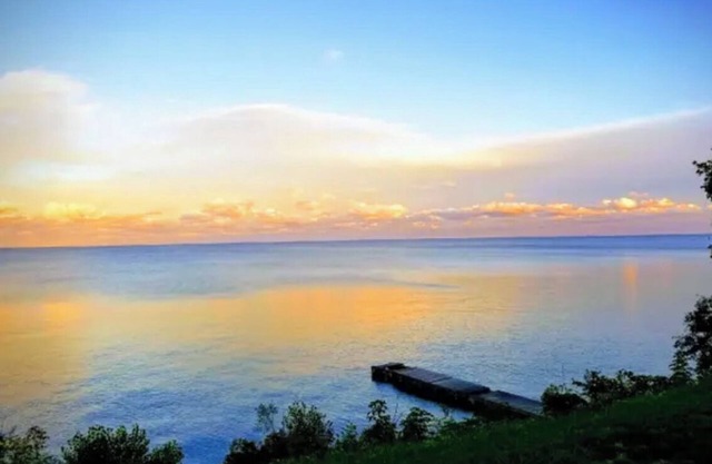Shore Beats Work! Entspannendes 4-BR-Haus am See mit herrlicher Aussicht!