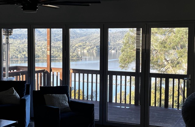 Lake Nacimiento’s Oak Shores Lakeside Community Resort Family Vacation Rental