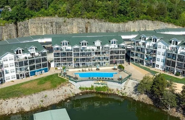 Lake of the Ozarks Premier lakefront 3-bedroom condo. Fishing, Swimming,boating.