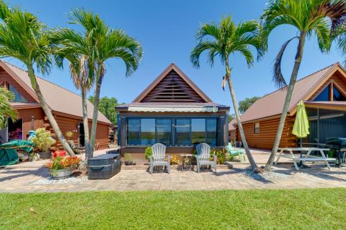 Lake Okeechobee Cabin with Boat Launch and Patio