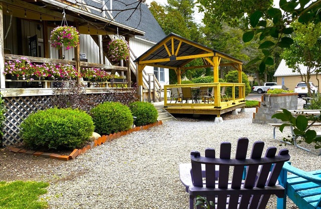 Lake Ontario Motel & Inn