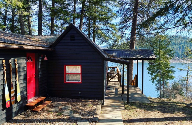 Lake Pend Oreille Cabin Dock, Boat Lift, Hot Tub