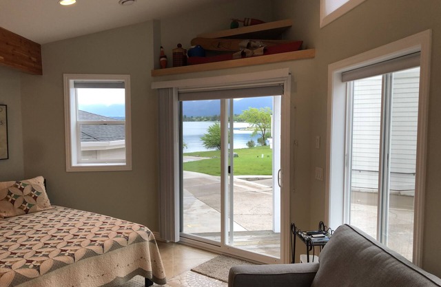 Lake Place Cottage on Flathead Lake