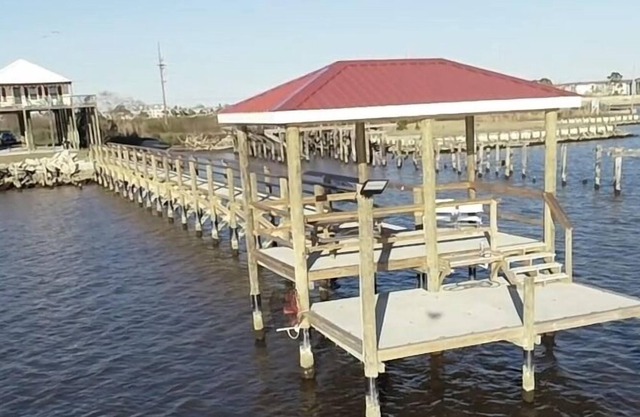 Lake Pontchartrain Slidell Home w/ Private Pier and Dock - close to New Orleans