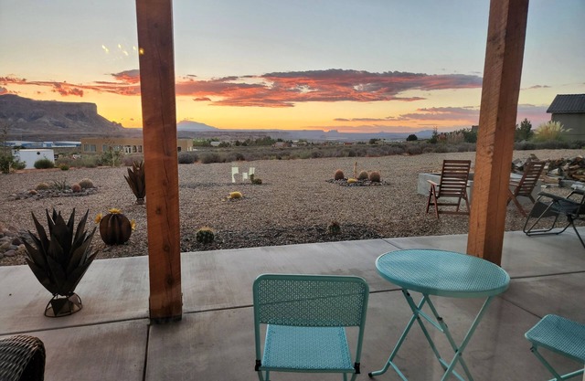 Lake Powell Sunrise Villa next to Antelope Canyon