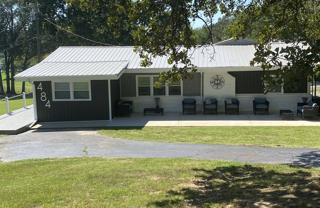 Lake Retreat