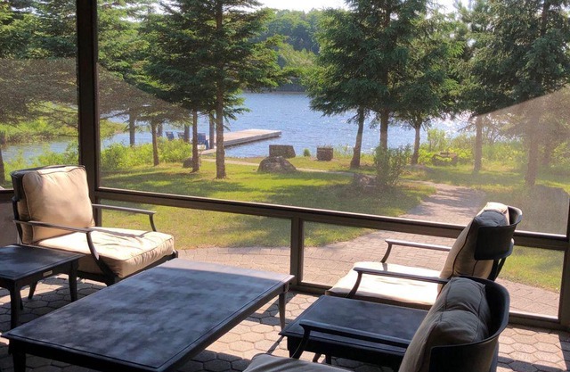 Lake Rosseau Custom Built Cottage