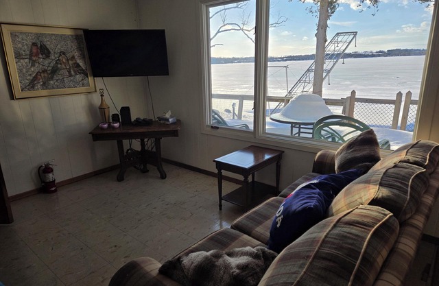 Lake Scugog hideaway