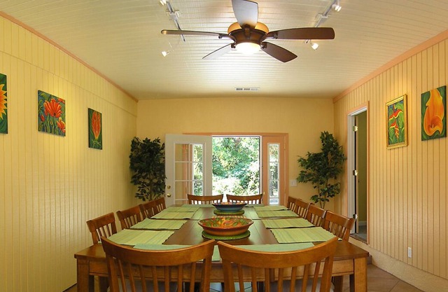 Lake Shasta Pine House liegt Lakehead Kalifornien