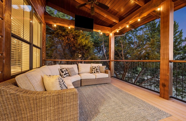 Lake Travis Hill Country Hollows Resort Cabin