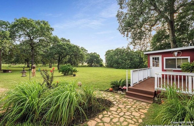 Lake vacation house