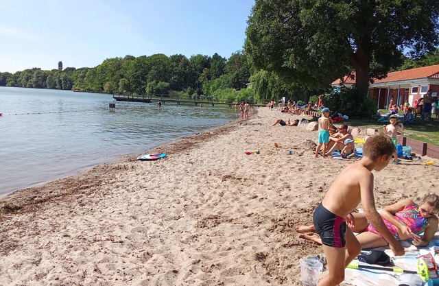 Seeblick Apartment neben der Schwimmhalle, 2 gratis Fahrräder, Tierfreundlich