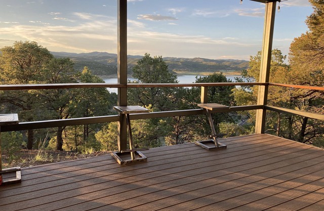 Lake View Cabin
