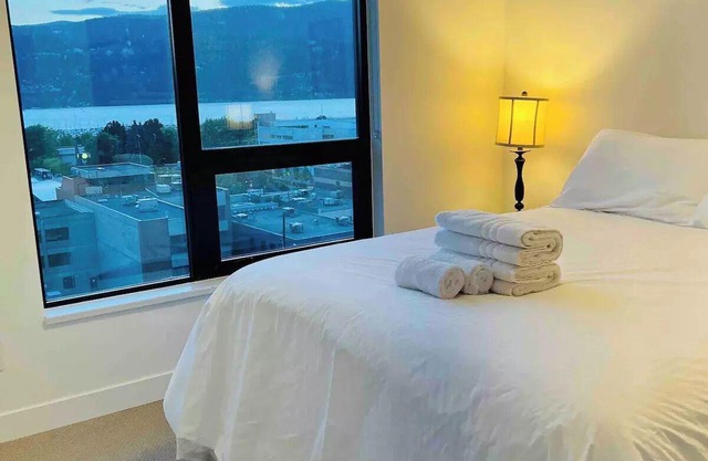 Lake View Condo 2 in Kelowna