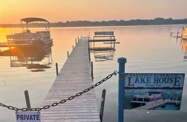 Lake view house with private pier lake access