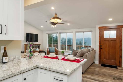 Lake view landing