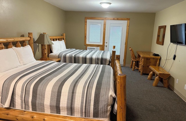 Lake-Vu Motel