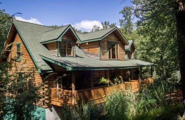 Lake Wallenpaupack Heaven's Haven hottub beach rights