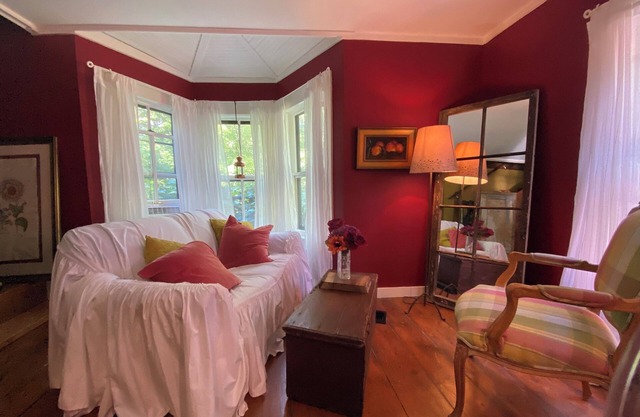 Lake Whitingham & Mount Snow Area Village Apartment