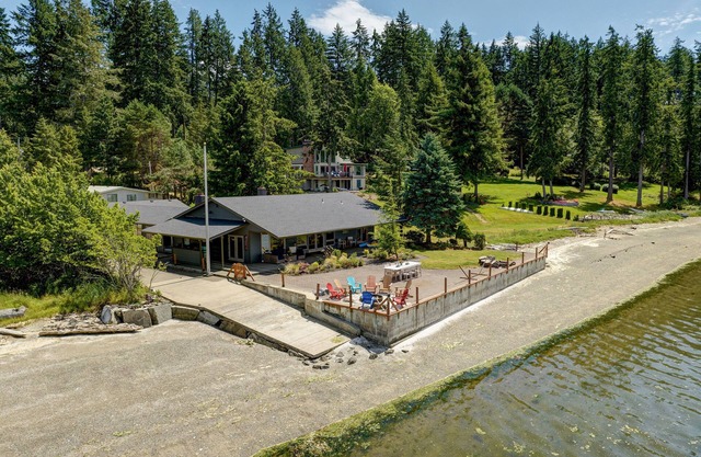 Lakebay Waterfront