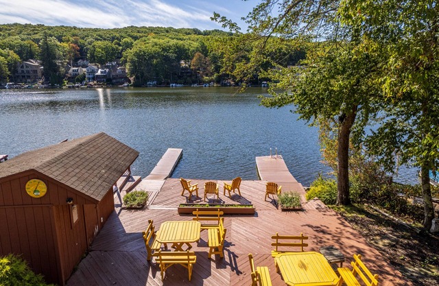 Lrge Grps, Reunions, Lake Front, 2 Häuser, 2 ht tbs, Poolbungalow, W-LAN, Cbl, Docks
