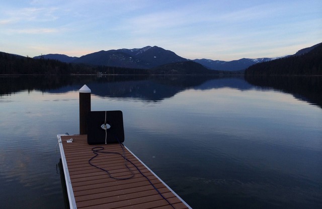 Lakefront Estate-Haus und 3 kleine Hütten am Bull-Lake-