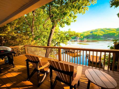 Lakefront 4bd2badockgrilldecksfirepit-12pp