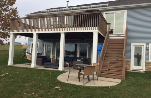 Lakefront 5 bedroom home on beautiful Lake Diane-Camden, Michigan Sleeps 15