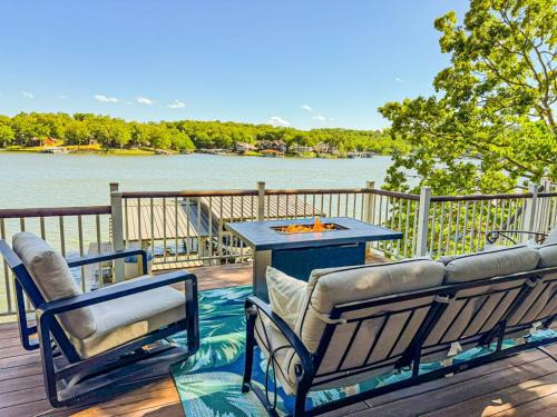 Lakefront 5bed4bathdockhot Tubkayaksfirepit