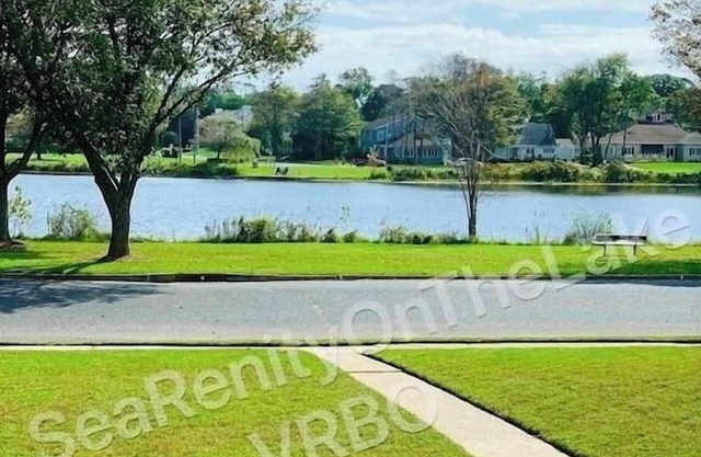 Lakefront Beach House ** Herbst 2019 / Sommer 2020 Aktualisierte Preise ** Shore Perfection