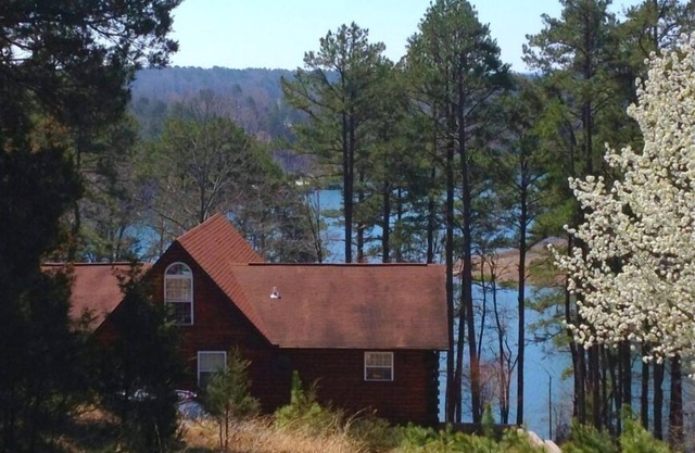 Lakefront Cabin in einer ruhigen Bucht am Greers Ferry Lake