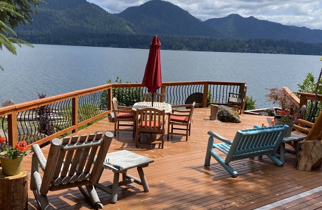 Lakefront Cabin Inside Olympic National Park