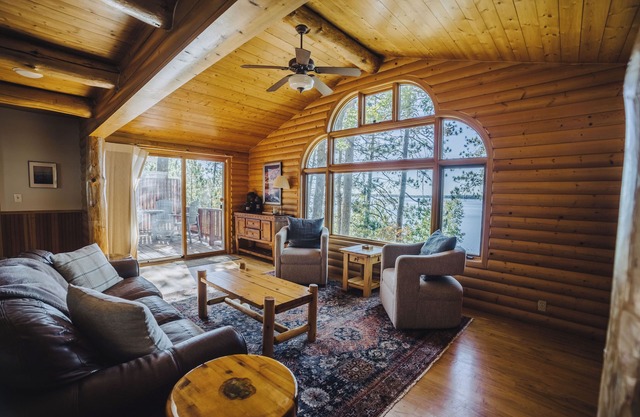 Lakefront Cabin on LCO - The Sunset Escape