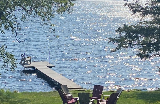 Lakefront cabin on Musser Lake! Beautiful spot to relax! Dogs welcome!