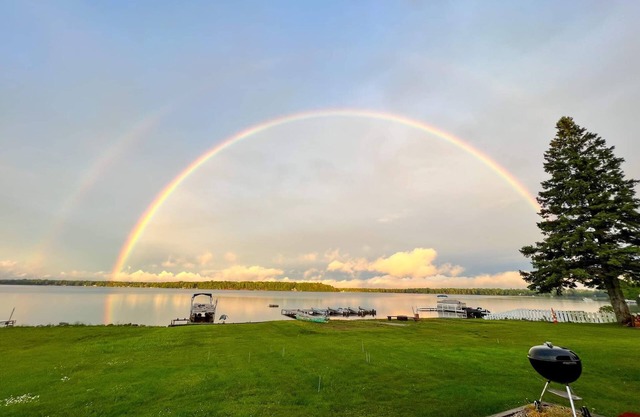 Lakefront Cabin Rental Resort-Fish, Sightseeing, & Ride Trails