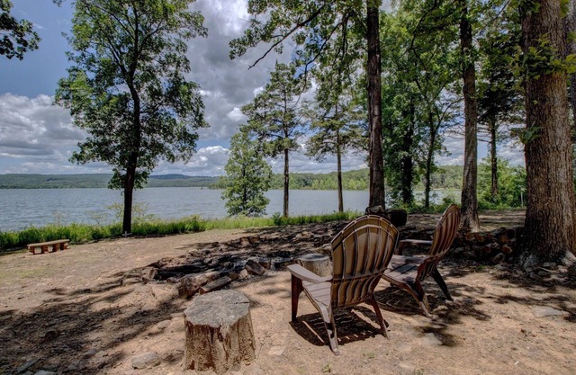 Lakefront Cabin